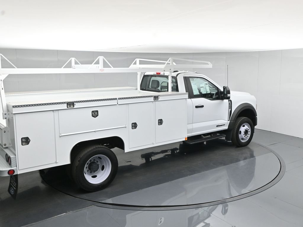 2025 Ford F-550 Super Duty Chassis Cab XL - Photo 45