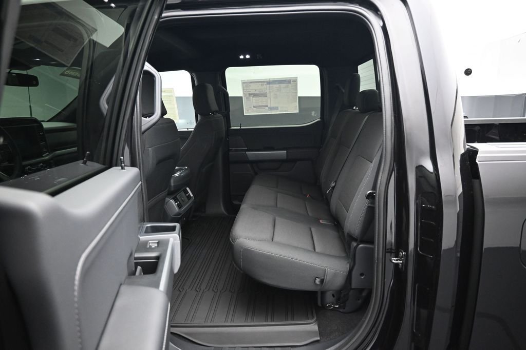 New 2026 Agate Black Metallic Ford XLT image 19