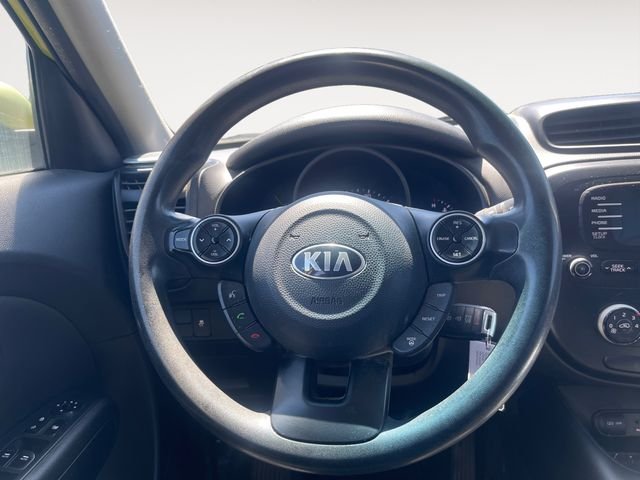 Used 2015 Green Kia Plus image 9