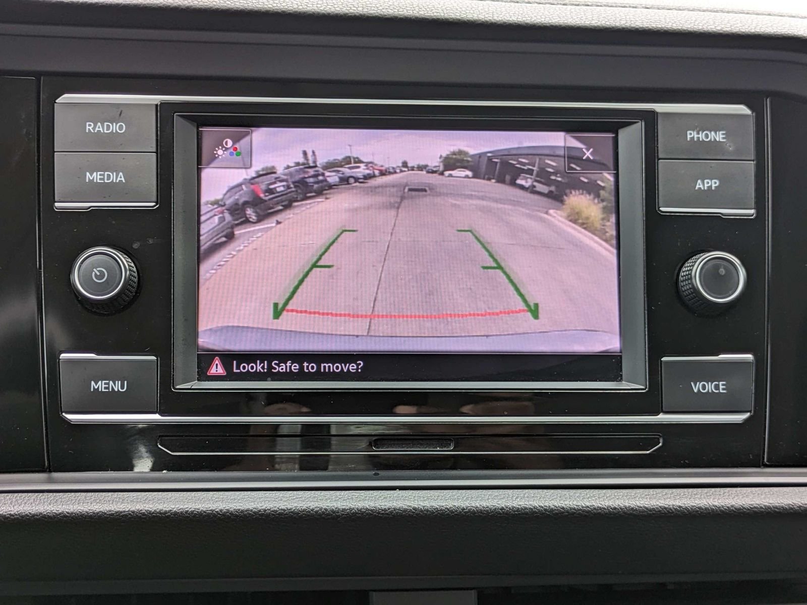 Used 2024 Gray Volkswagen 1.5T SE image 21