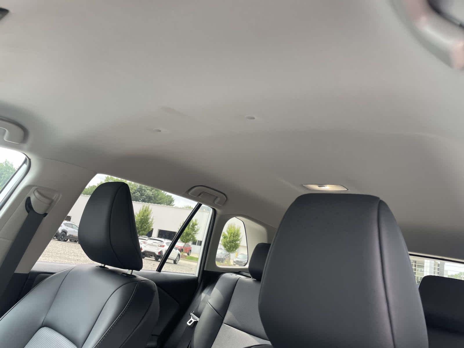 Used 2026 Wind Chill Pearl Toyota XLE Premium image 3