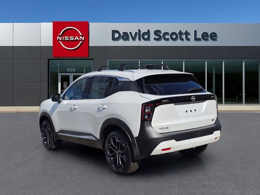 2026 Nissan KICKS SR - Photo 9