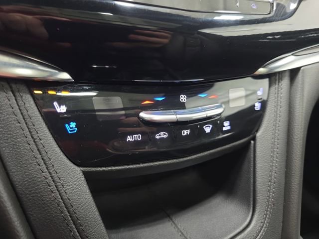 Used 2020 CRYSTAL WHITE TRICOAT Cadillac AWD Sport image 22