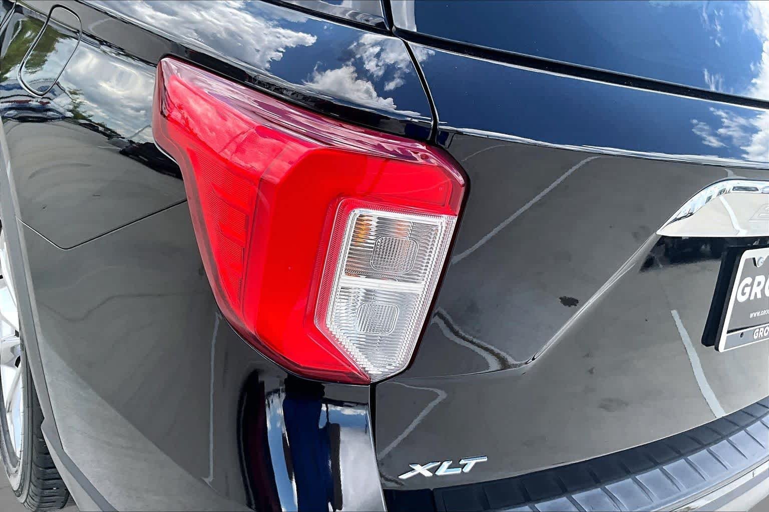 Used 2020 Agate Black Metallic Ford XLT image 26