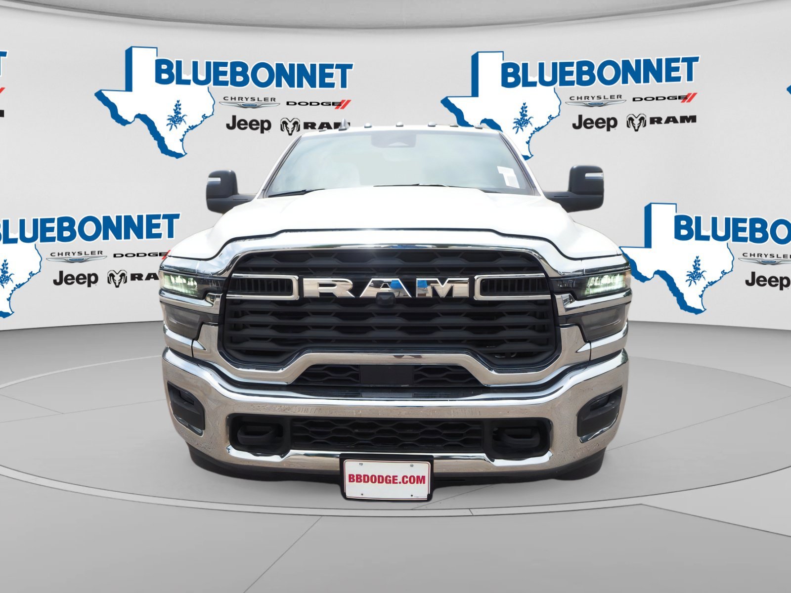 2025 RAM 3500 Chassis Tradesman - Photo 3
