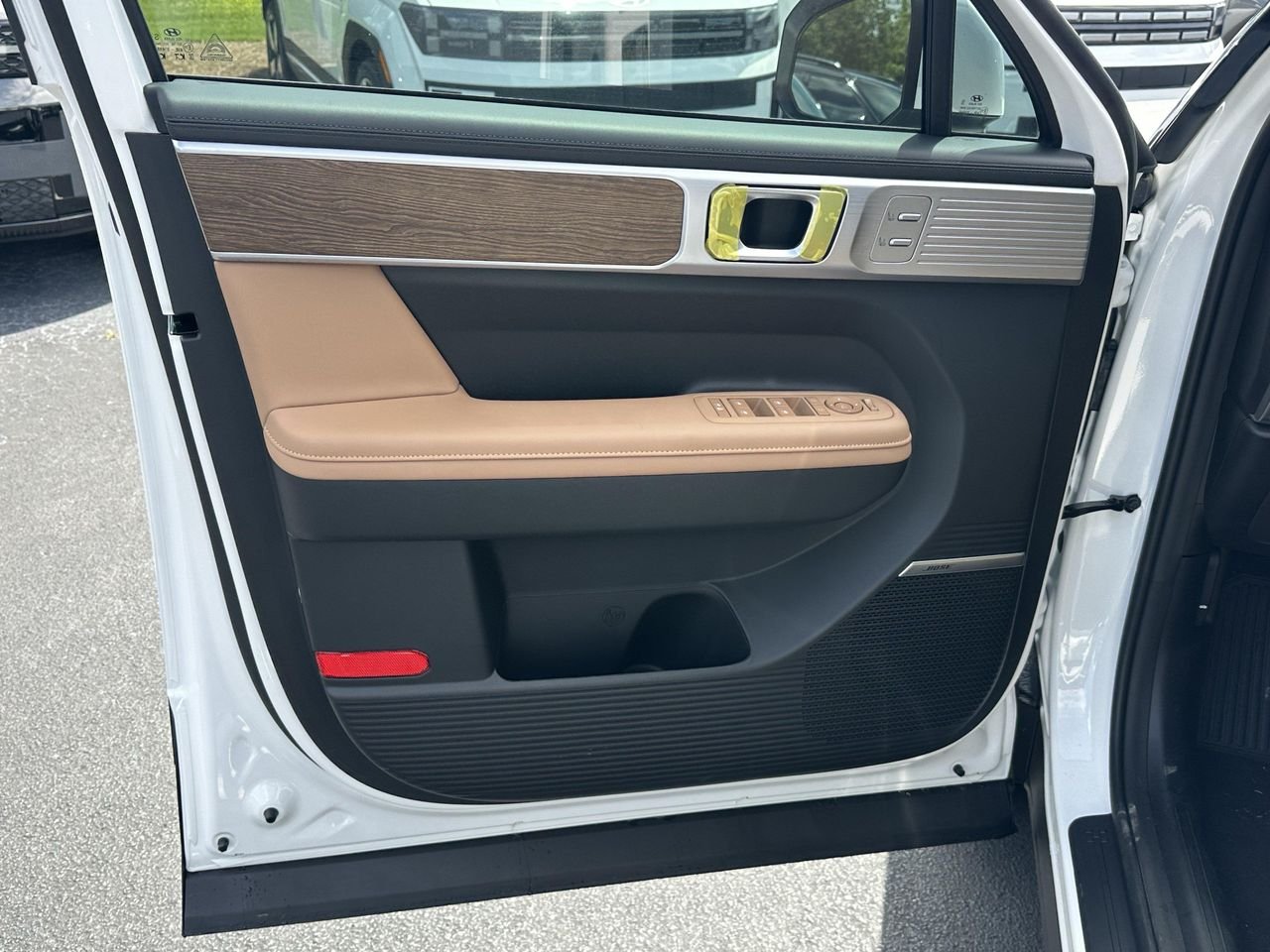 New 2026 Serenity White Hyundai Limited 6P image 10