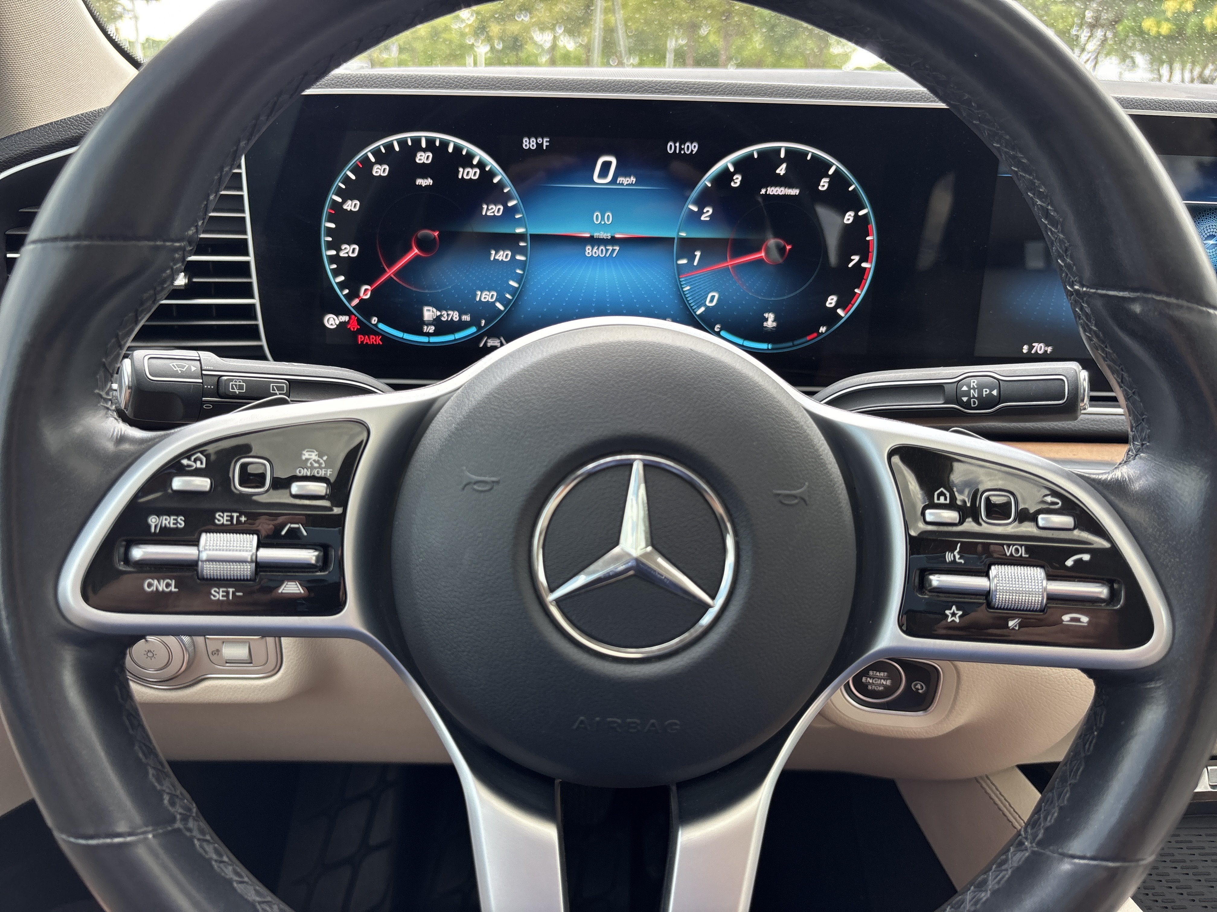 Used 2021 EMERALD GREEN METALLIC Mercedes-Benz  image 31