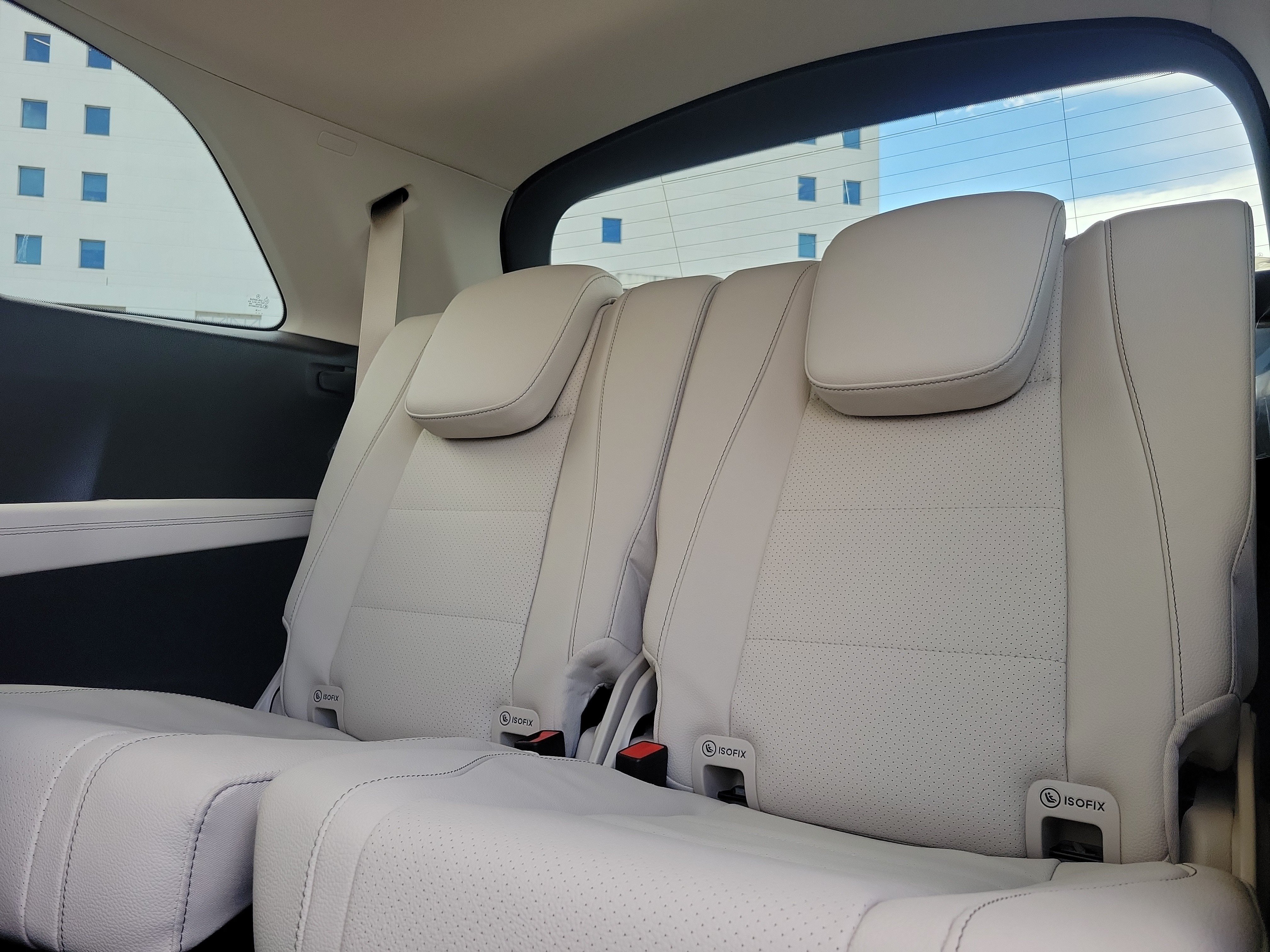 New 2026 Polar White Mercedes-Benz GLS 450 image 42