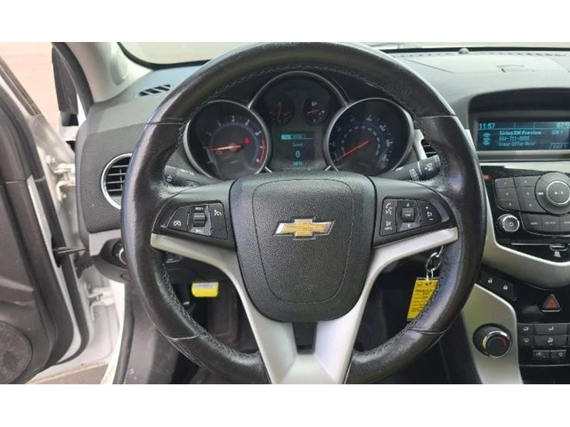 Used 2014 Summit White Chevrolet 1LT image 7