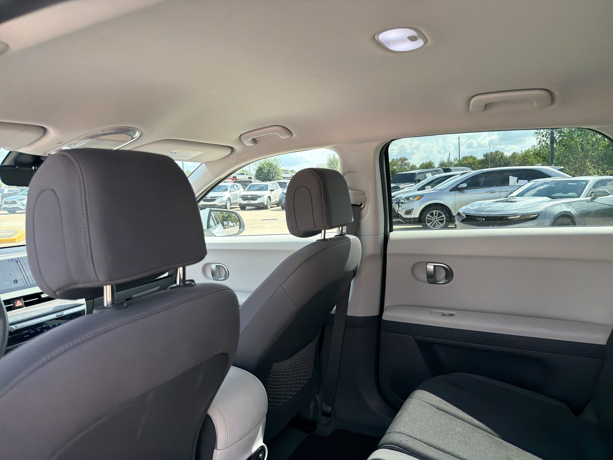 Certified Used 2024 Atlas White Hyundai SEL image 24