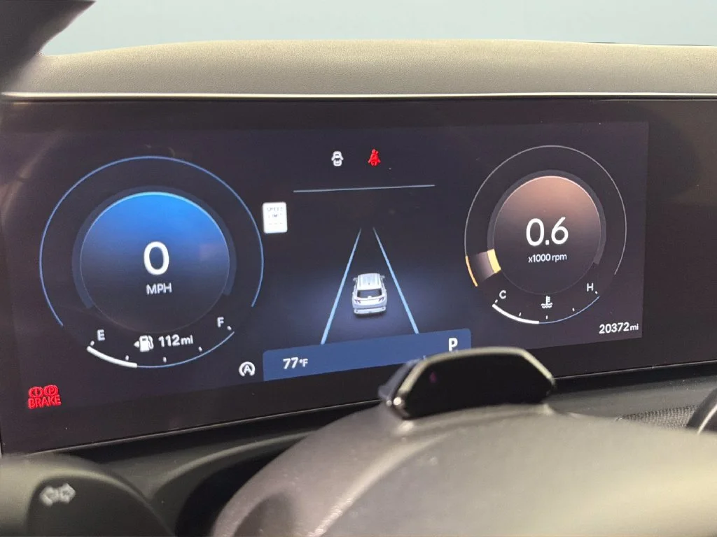 Used 2025 Gray Hyundai SEL Convenience image 22