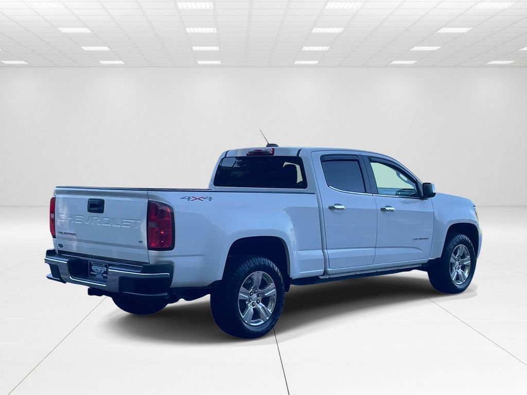 Used 2022 White Chevrolet LT image 6