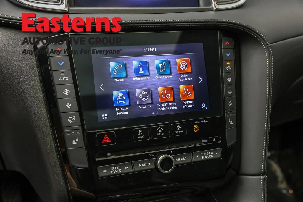 Used 2023 Gray INFINITI LUXE image 20