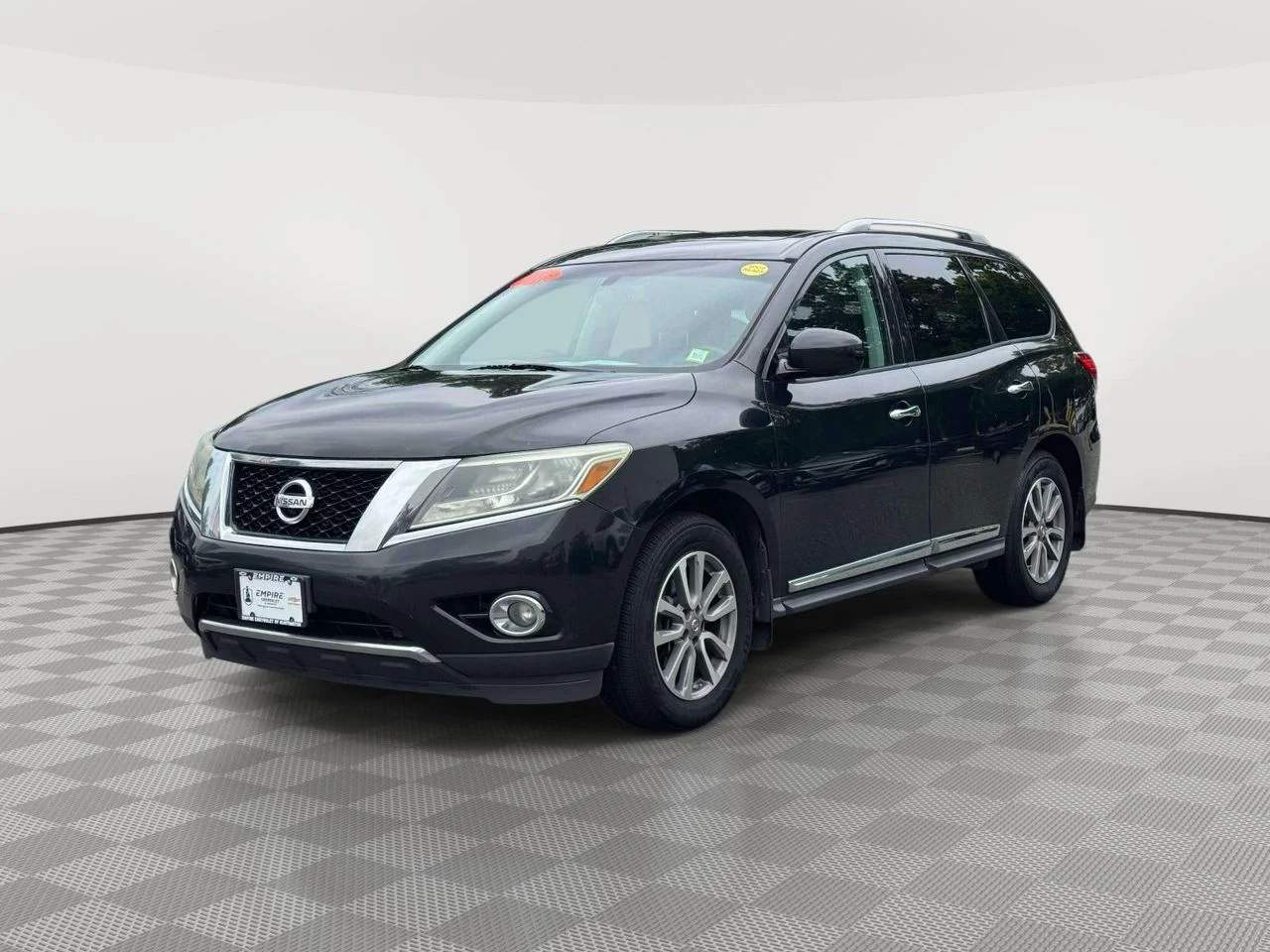 Used 2016 Magnetic Black Metallic Nissan SL image 3