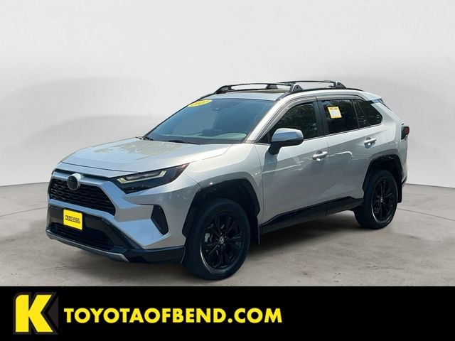 2022 Toyota RAV4 Hybrid SE