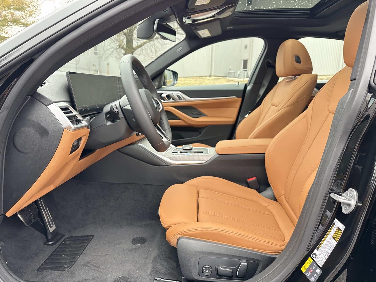 New 2026 Black Sapphire Metallic BMW xDrive40 image 14