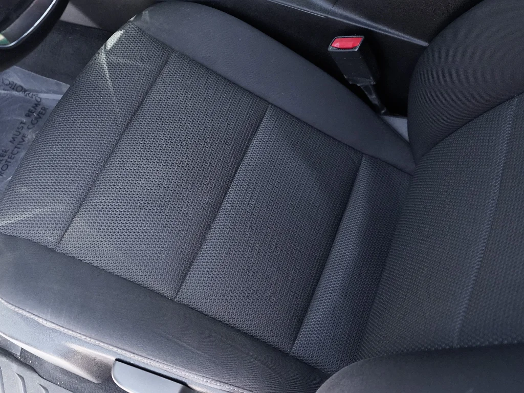 Used 2023 Dynamic Blue Metallic GMC 4WD Elevation image 22