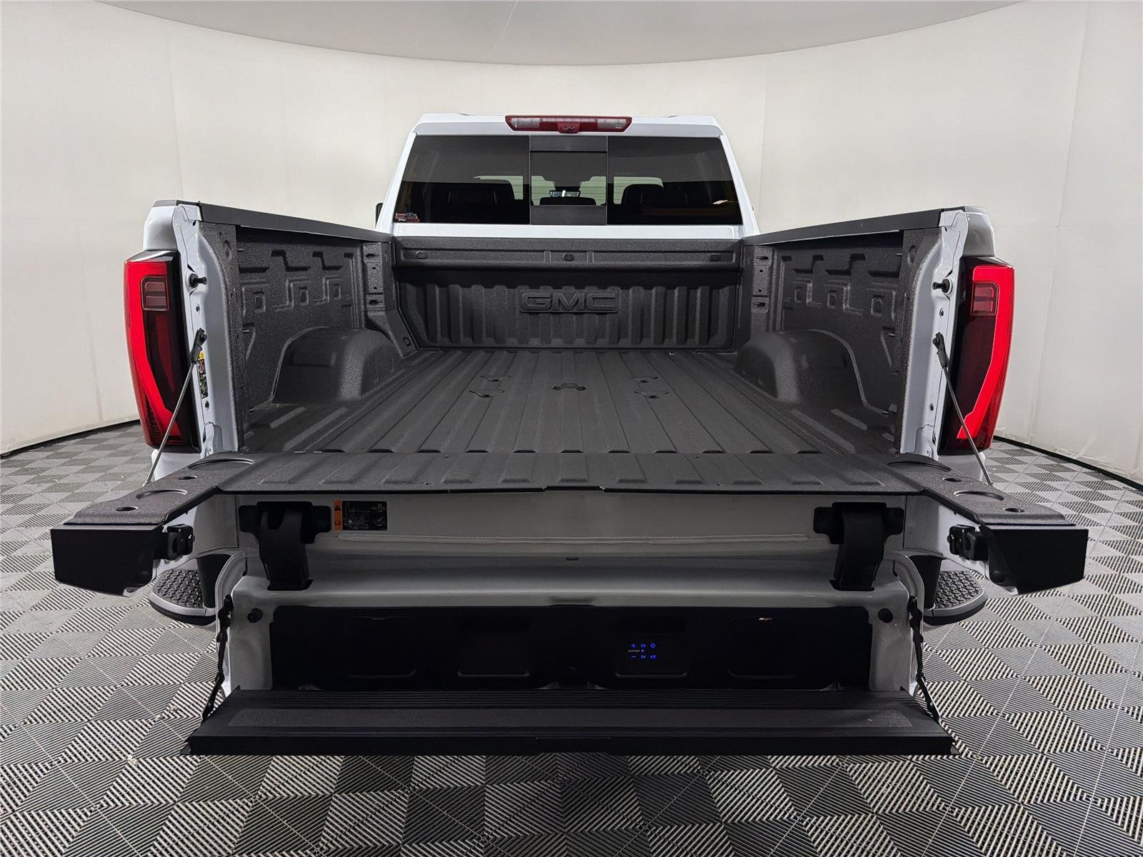 New 2026 Glacier White Tricoat GMC Denali Ultimate image 17