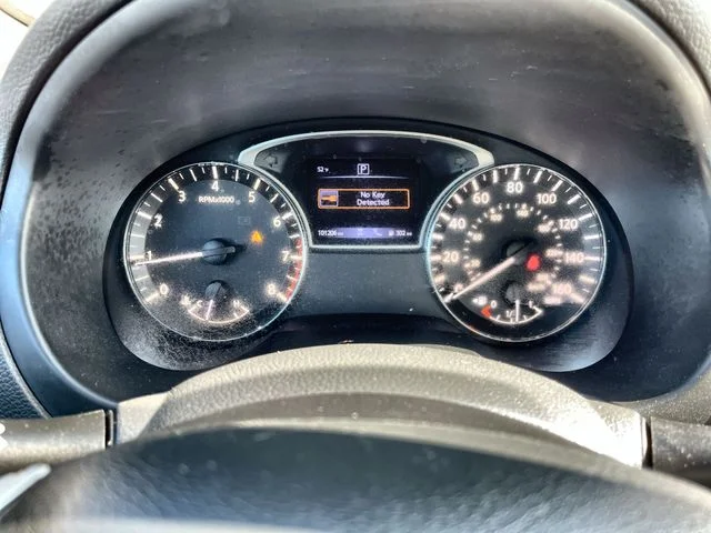 Used 2017 Blue Nissan 2.5 SV image 12
