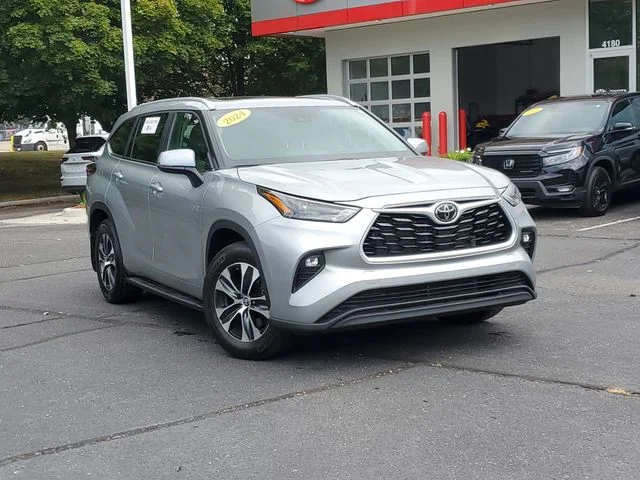 Certified Used 2024 Silver Toyota XLE image 35