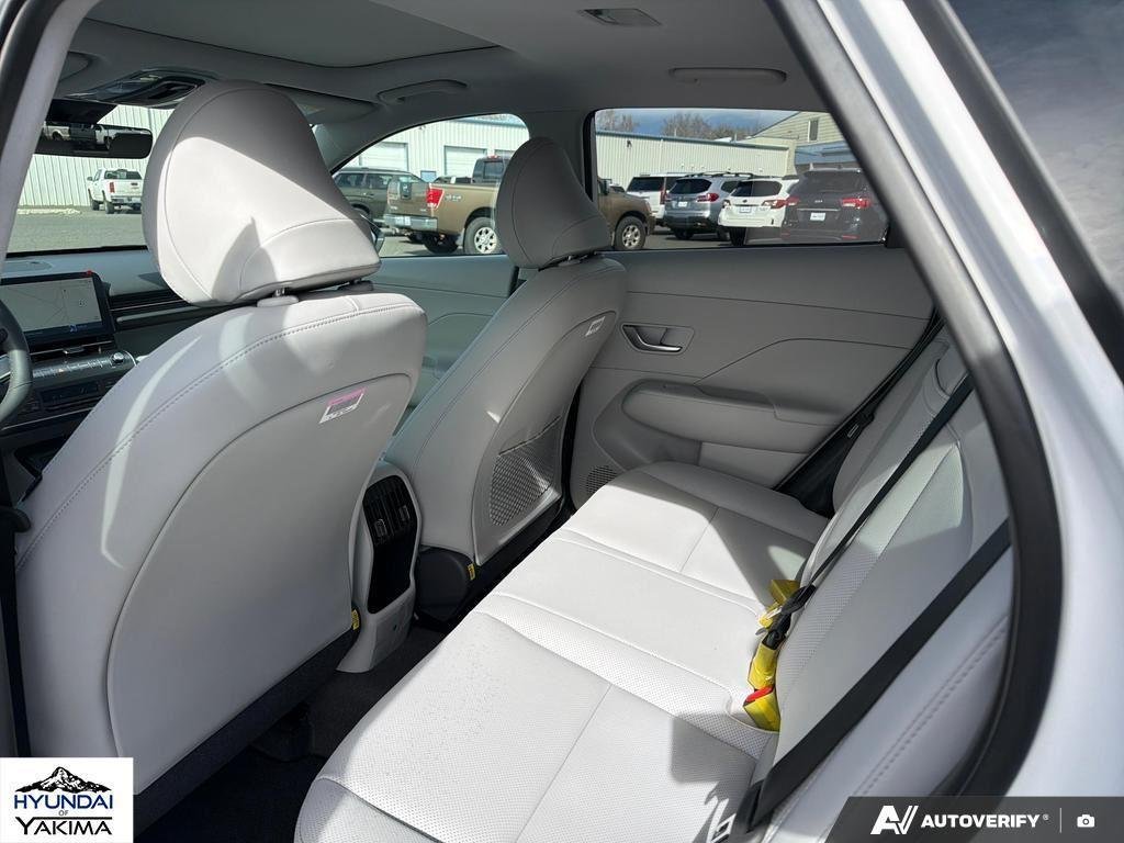 New 2026 Atlas White Hyundai Limited AWD image 23