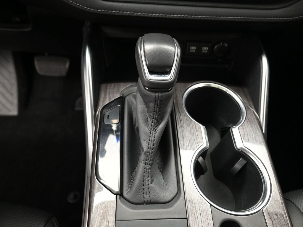Used 2020  Toyota Platinum image 25