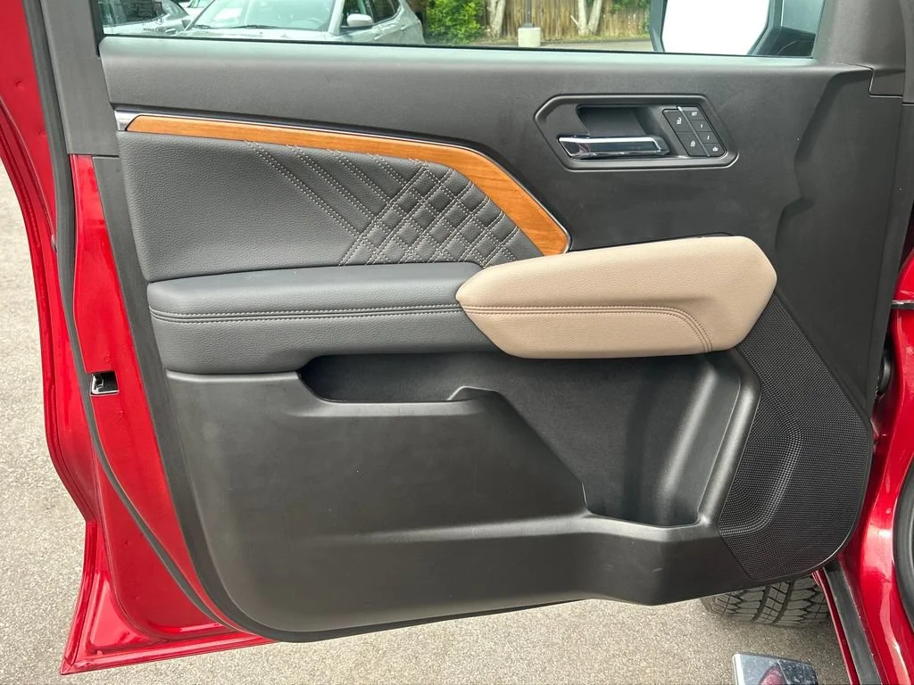 Used 2025 Volcanic Red Tintcoat GMC Denali image 18