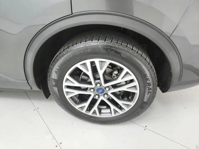 Used 2020 Gray Ford SEL image 43
