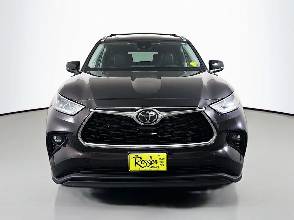 Used 2022 Brown Toyota Limited image 2