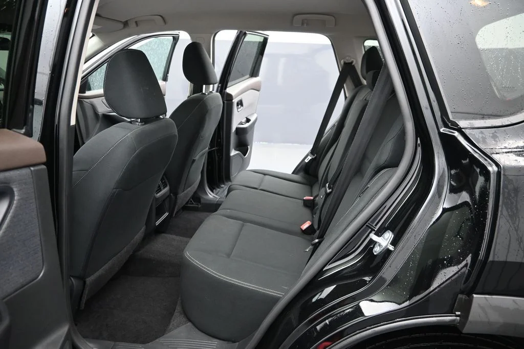 Used 2023 Black Nissan S image 11