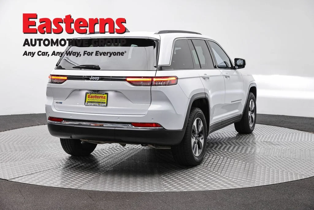 Used 2024 White Jeep 4xe image 5