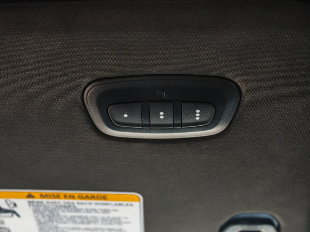 Used 2025 Bright White Clearcoat Ram Big Horn image 23