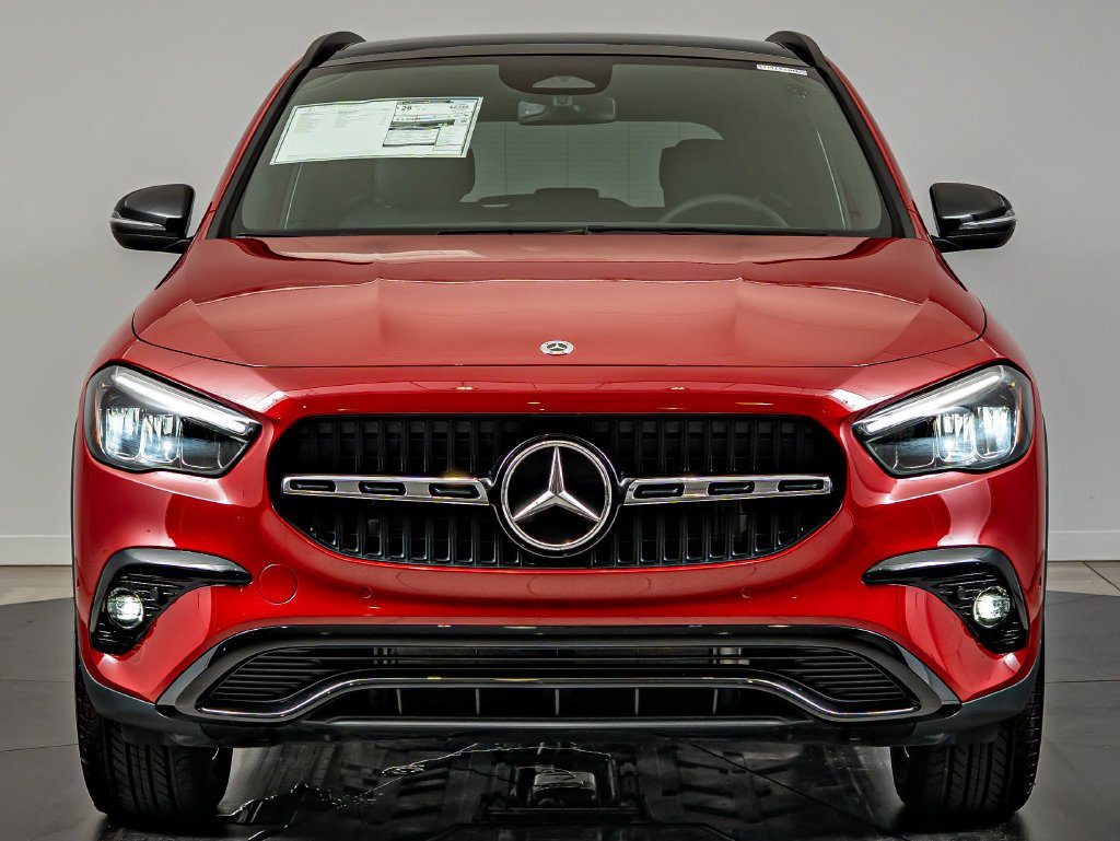 New 2026 MANUFAKTUR Patagonia Red Metallic Mercedes-Benz GLA 250 image 2