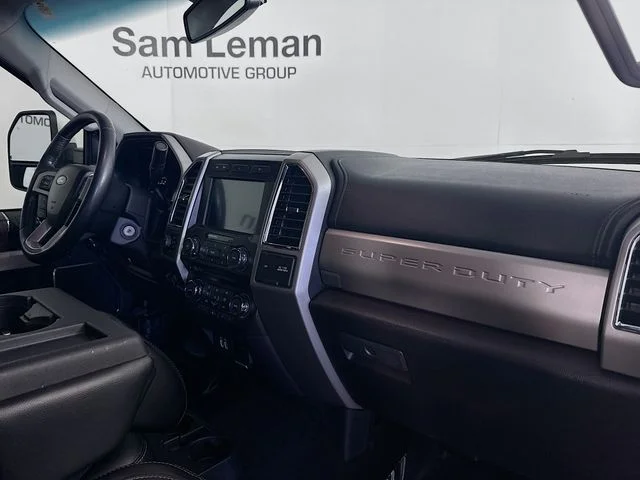 Used 2018 White Ford Lariat image 27