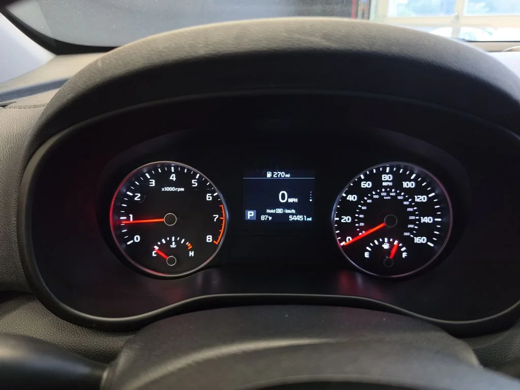 Certified Used 2022 White Kia LX image 22