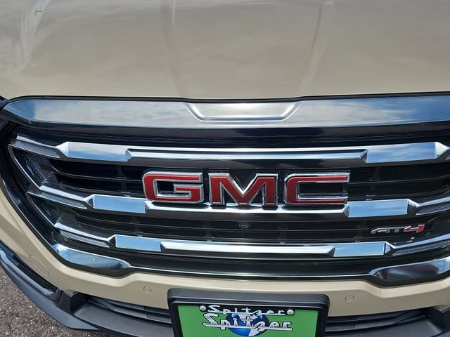 Used 2022 Desert Sand Metallic GMC AT4 image 35
