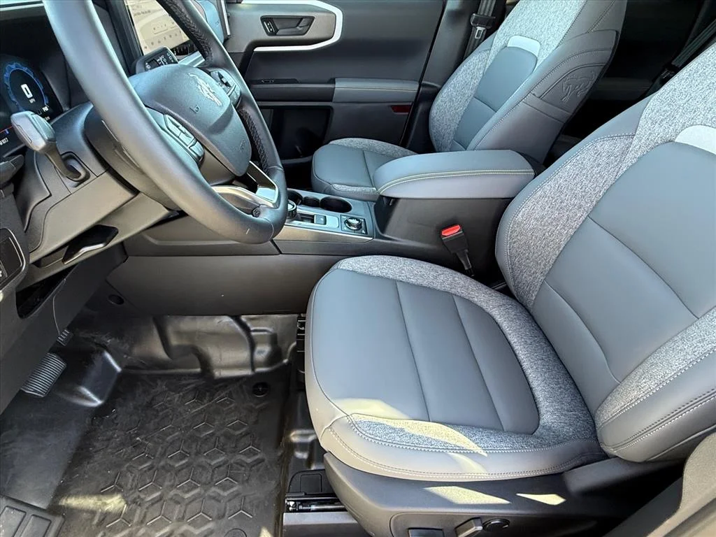 New 2026 Space White Metallic Ford Badlands® image 8