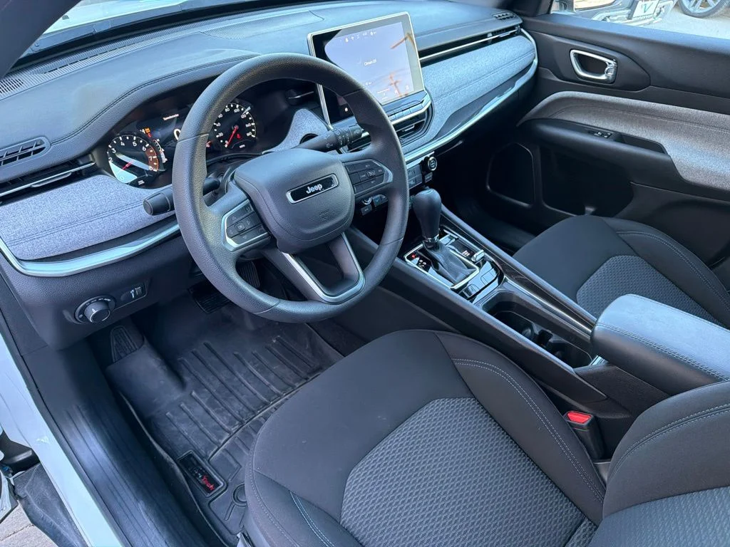 Used 2024 White Jeep Sport image 18