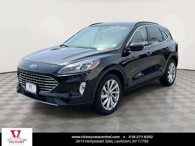 2022 Ford Escape Titanium