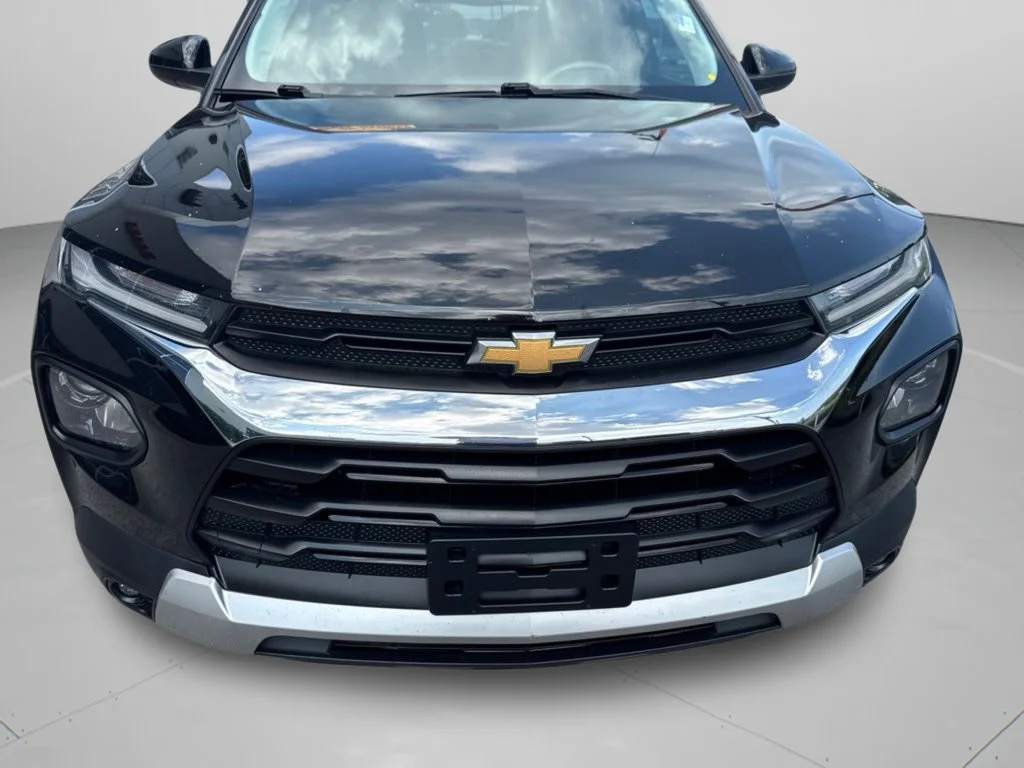 Used 2021 Mosaic Black Metallic Chevrolet LT image 34