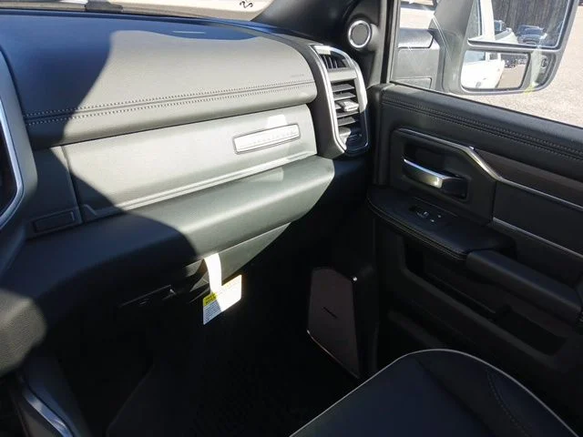 New 2026 Bright White Clear-Coat Exterior Paint RAM Laramie image 42