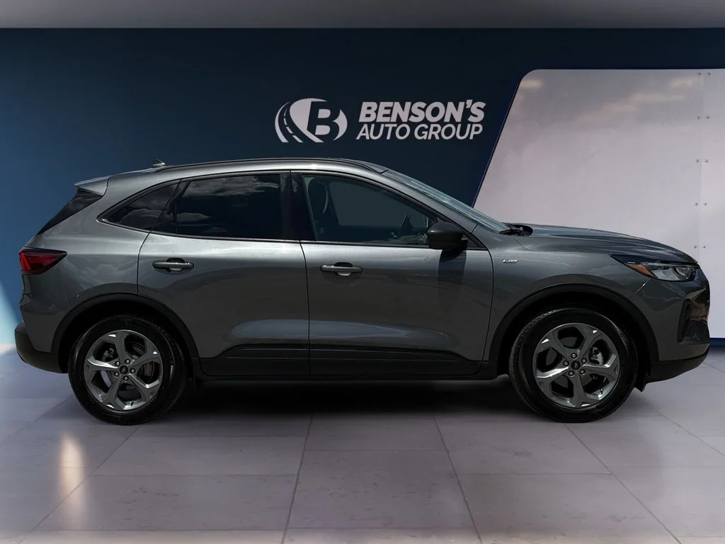 Used 2025 Gray Ford ST-Line image 3