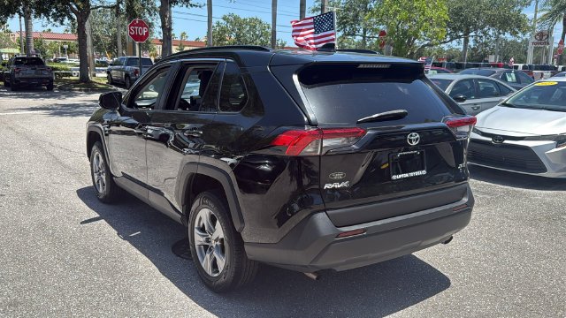 2022 Toyota RAV4 5