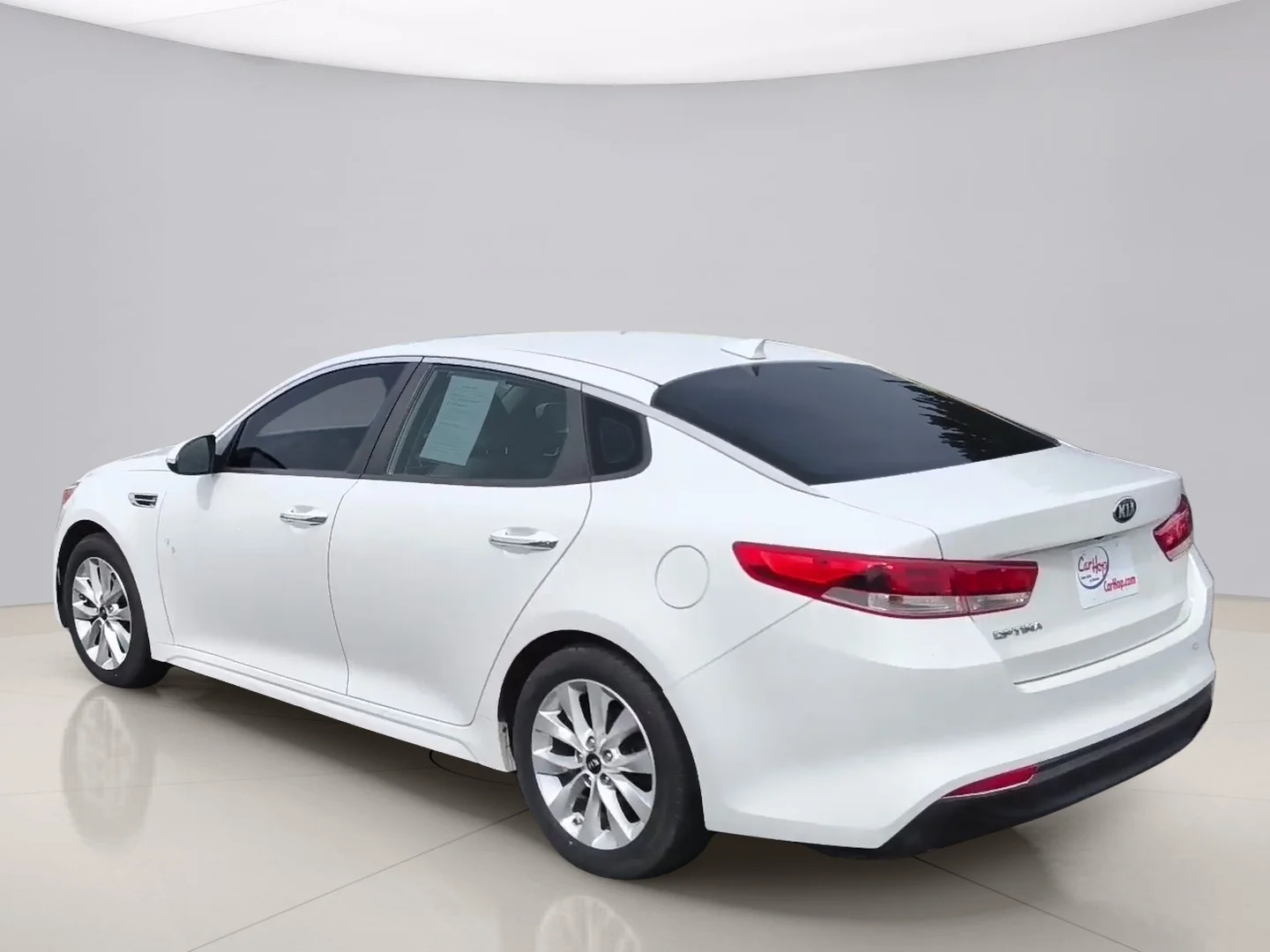Used 2016 White Kia LX image 3