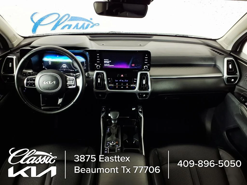 Used 2023 White Kia SX image 13