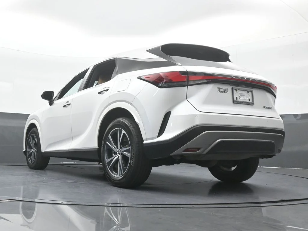 Used 2025 White Pearl Lexus 350 image 58