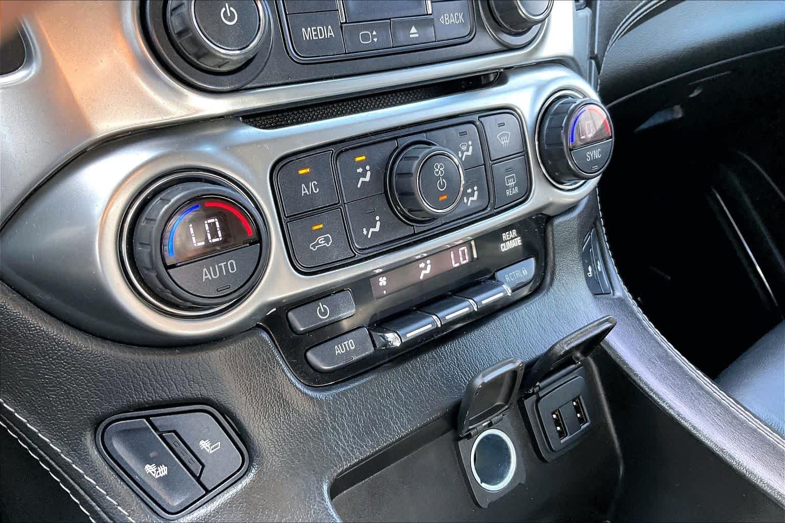 Used 2018 BLACK Chevrolet LT image 35
