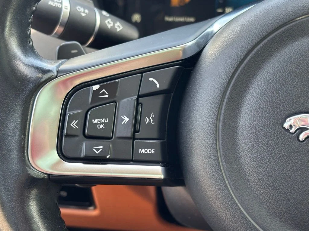 Used 2018  Jaguar 35t Portfolio Limited Edition image 28