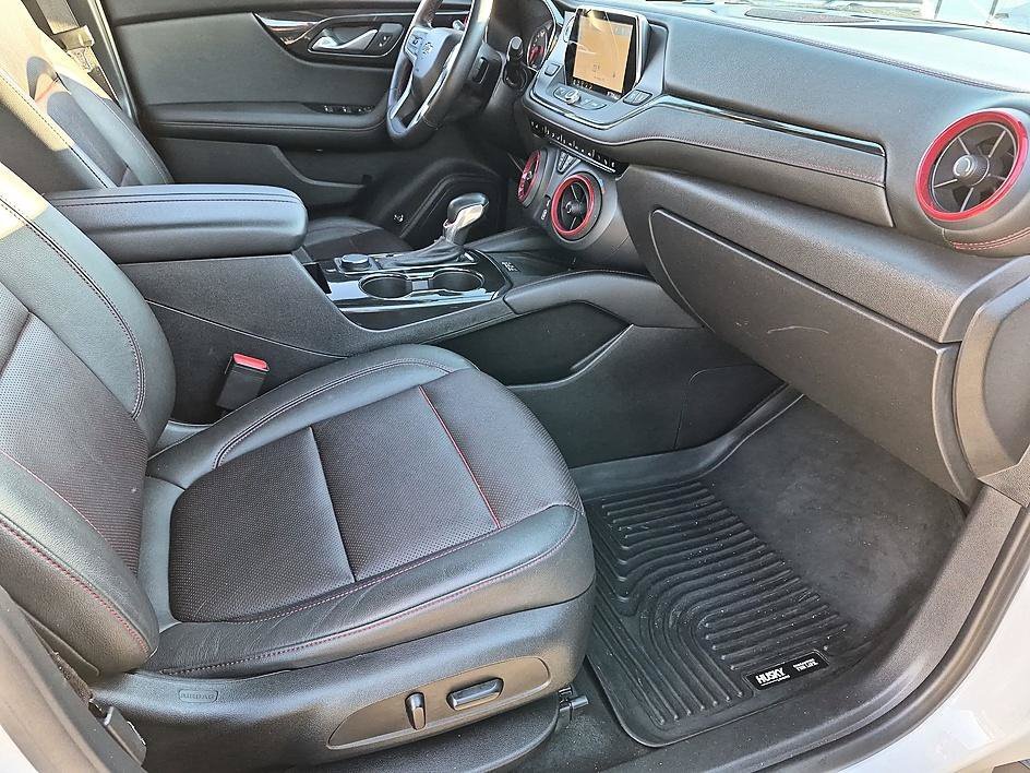 Used 2019 Summit White Chevrolet RS image 36