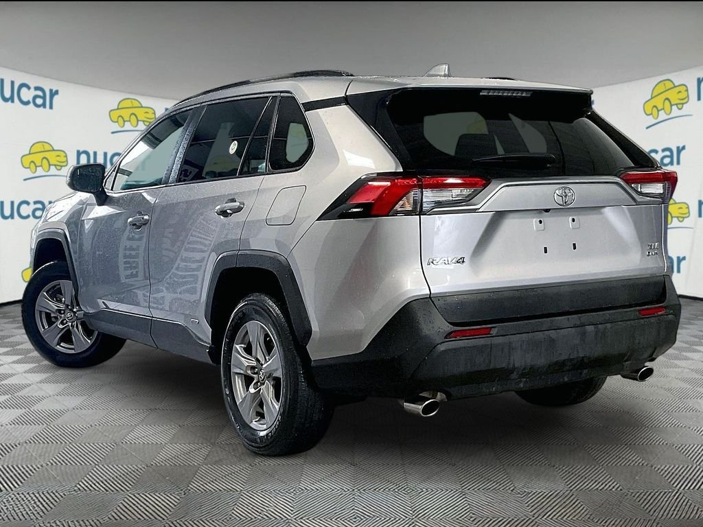 Used 2025 Silver Toyota XLE image 4